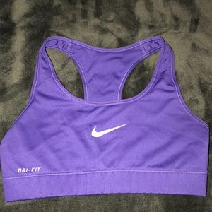 NIKE SPORTS BRA!